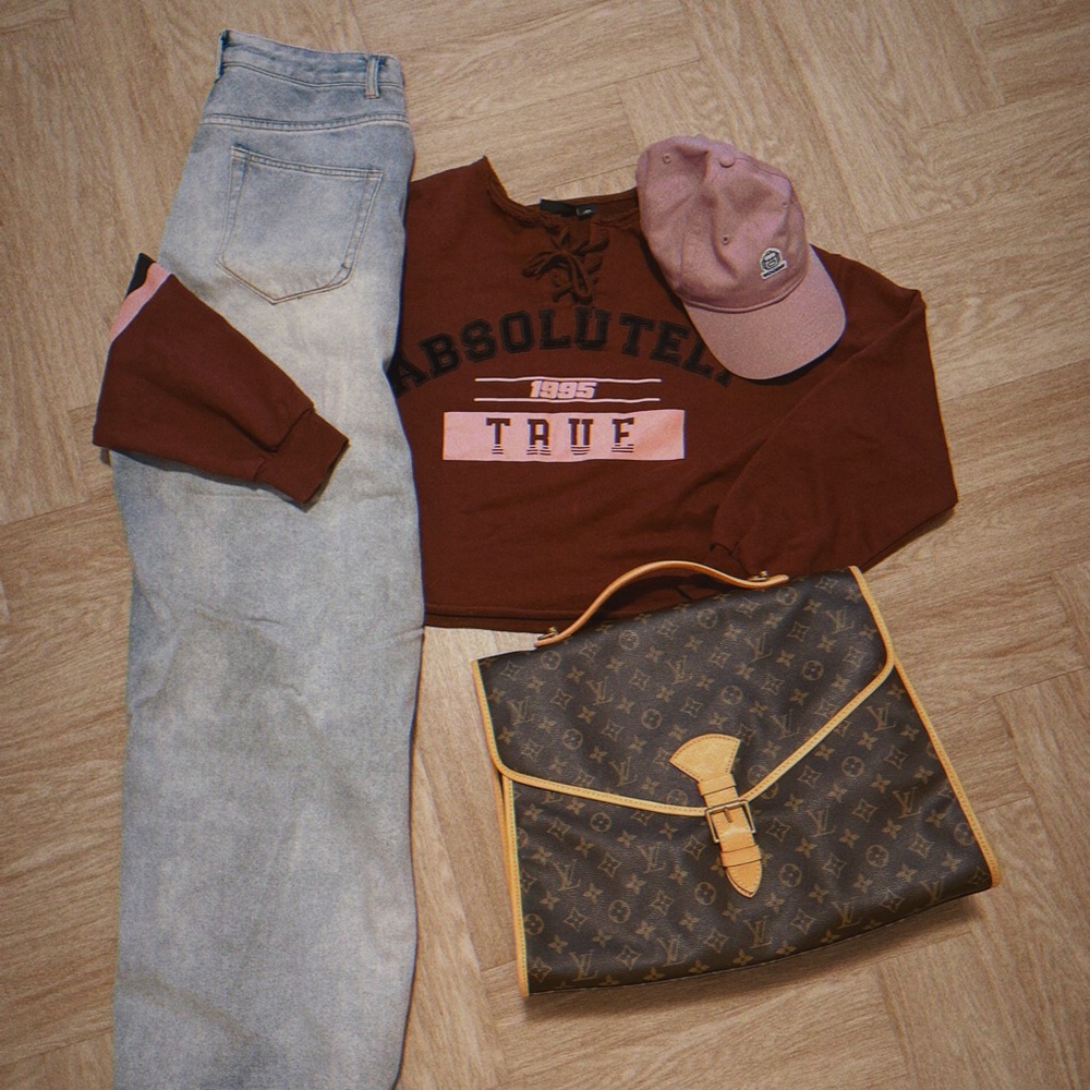 ONLY Brown and Pink Graphic Sweatshirt - Picture 7 of 7